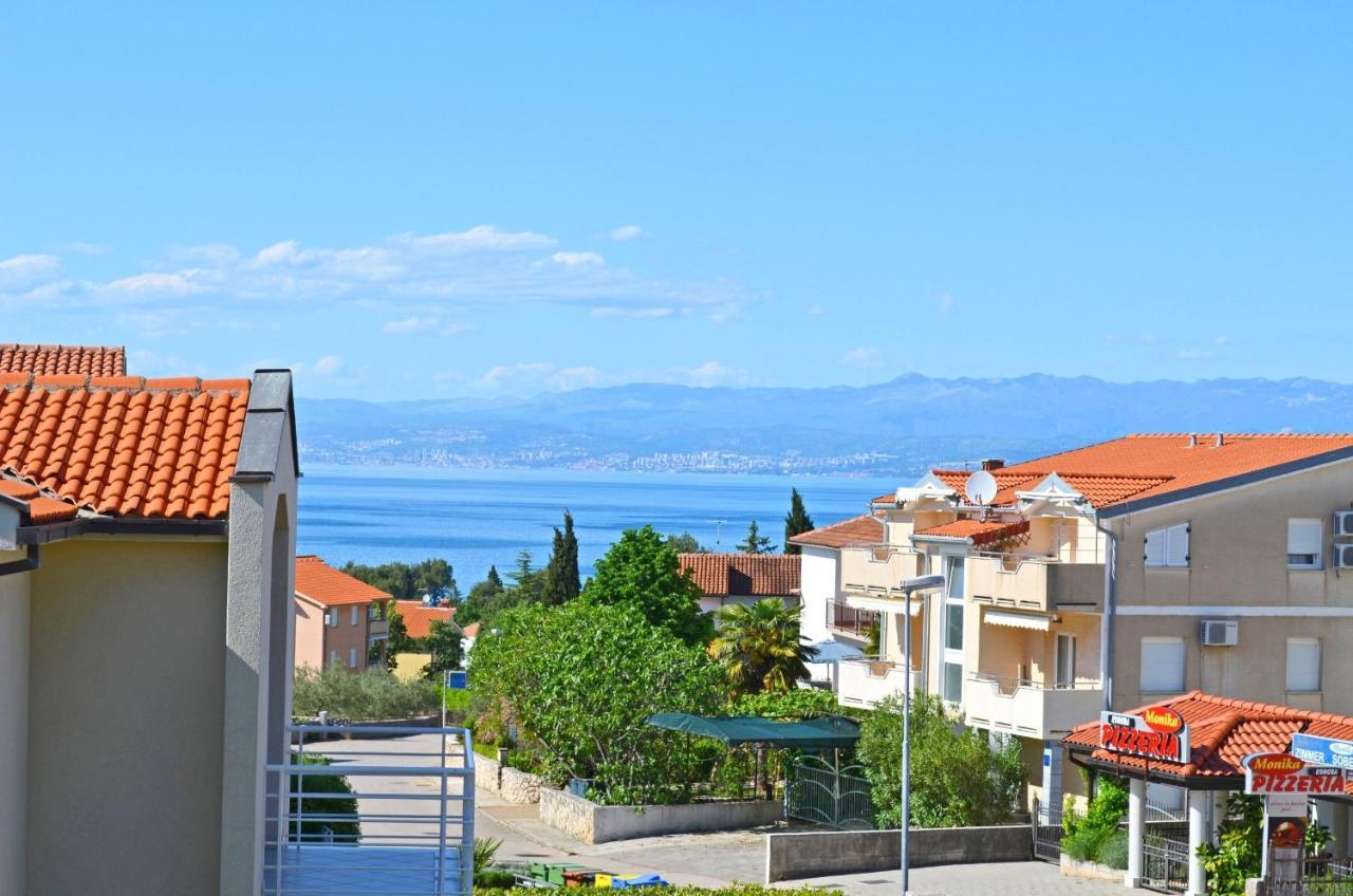 Apartments Vesna Malinska Esterno foto